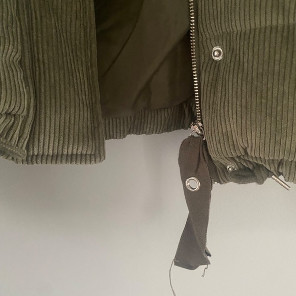 Jacket - Picture 3 of 4